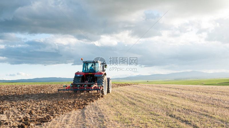 灌溉设备与喷灌系统：本质区别与适用场景